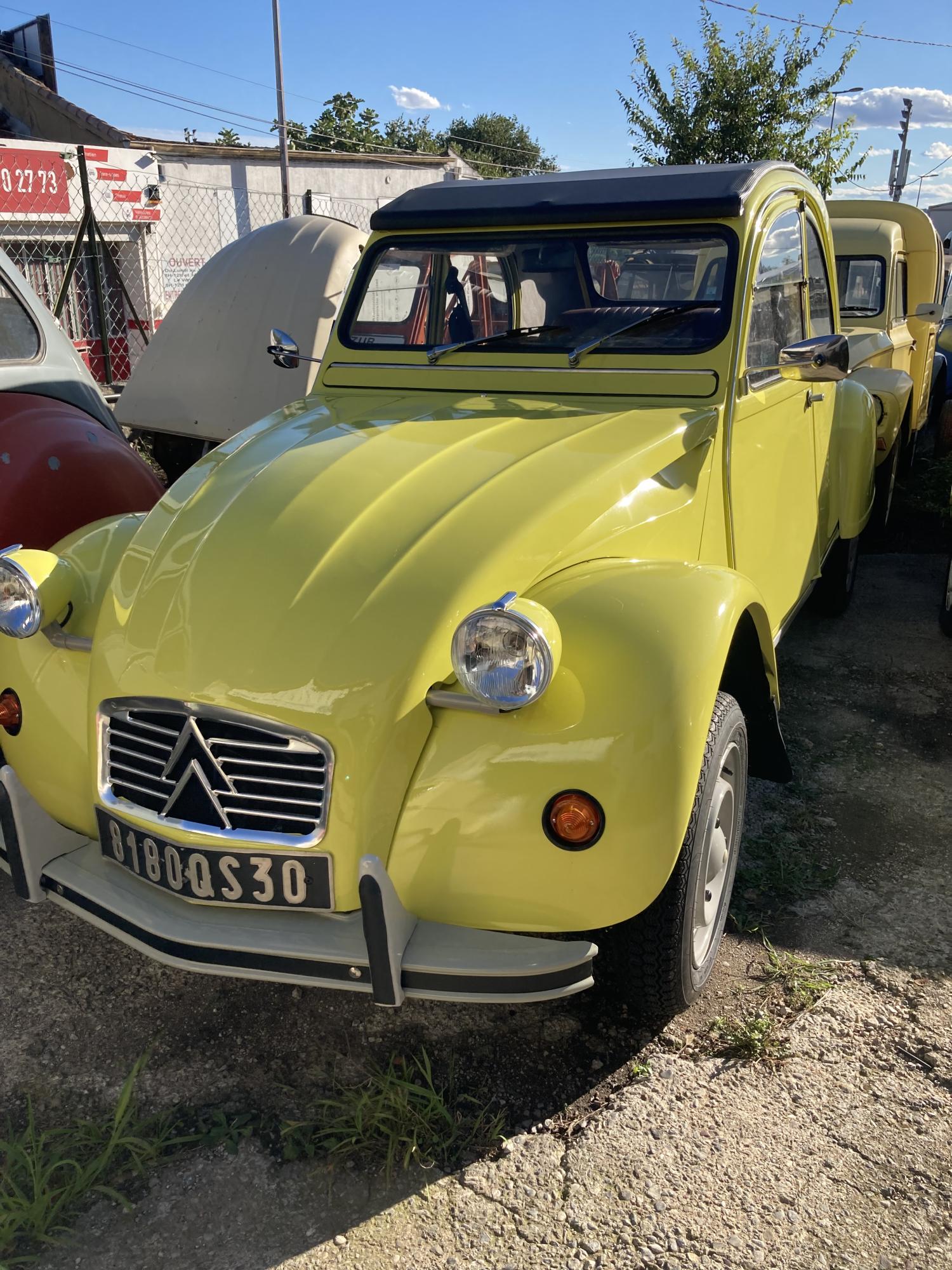 2cv4 jaune cedrat cue aavant